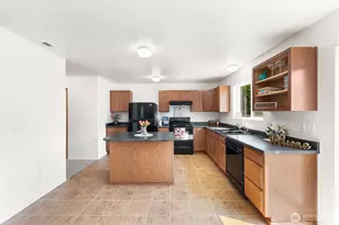 5102 200th St Ct E, Spanaway, WA 98387 - Photo 11