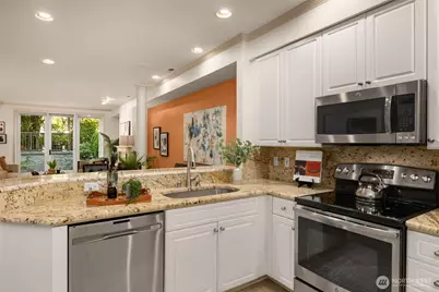 615 6th Street #107, Kirkland, WA 98033 - Photo 7