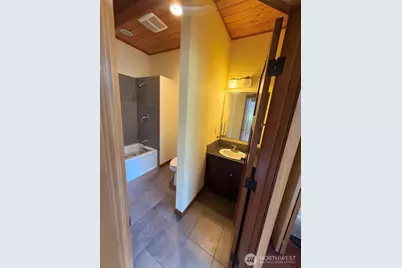 1307 Pelican Pl #B, Point Roberts, WA 98281 - Photo 7