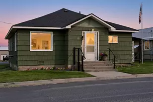 511 SE Brace St, Wilbur, WA 99185 - Photo 1