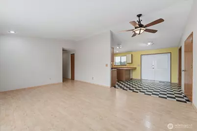 403 Neptune Place, East Wenatchee, WA 98802 - Photo 3