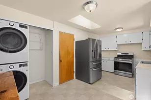 1216 N 172nd St, Shoreline, WA 98133 - Photo 9