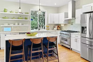 8700 Rosario Pl NE, Bainbridge Island, WA 98110 - Photo 5