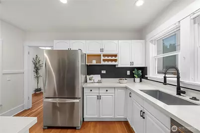 1509 4th Avenue W, Seattle, WA 98119 - Photo 11