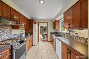 8731 Shadow Wood Dr, Everett, WA 98208 - Photo 11