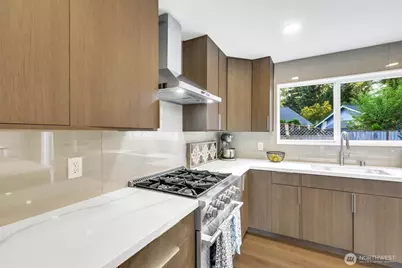 14737 112th Avenue NE, Kirkland, WA 98034 - Photo 11