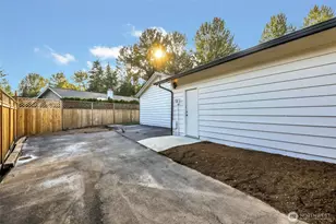 14737 112th Ave NE, Kirkland, WA 98034 - Photo 35