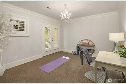 2564 27th Avenue W, Seattle, WA 98199 - Photo 33