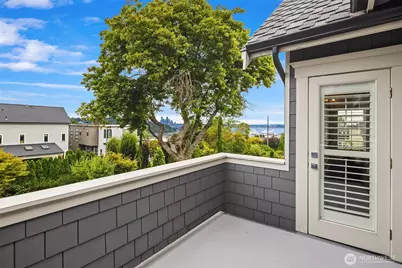 2564 27th Avenue W, Seattle, WA 98199 - Photo 21