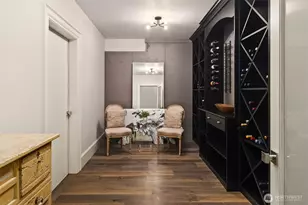 2564 27th Ave W, Seattle, WA 98199 - Photo 31