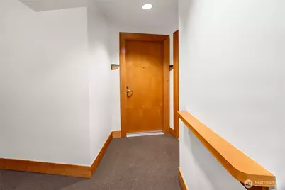 10650 NE 9th Place #723, Bellevue, WA 98004 - Photo 21