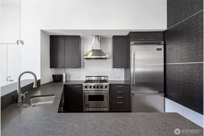 10650 NE 9th Place #723, Bellevue, WA 98004 - Photo 25