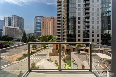 10650 NE 9th Place #723, Bellevue, WA 98004 - Photo 3