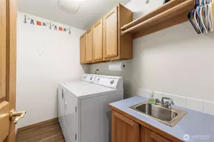 654 Crest Ln, Sedro Woolley, WA 98284 - Photo 23