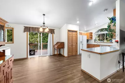 654 Crest Lane, Sedro Woolley, WA 98284 - Photo 13