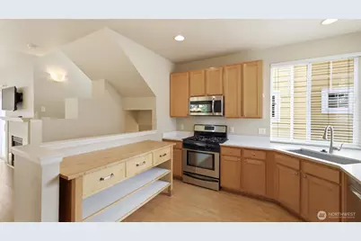 515 225th Place NE #33, Sammamish, WA 98074 - Photo 7