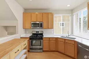 515 225th Pl NE, Sammamish, WA 98074 - Photo 17