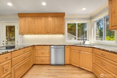2714 232nd Place SE, Sammamish, WA 98075 - Photo 15