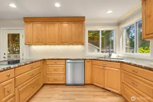 2714 232nd Pl SE, Sammamish, WA 98075 - Photo 15