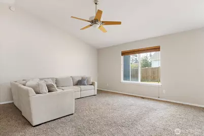 229 NW Cherry Hill Loop, Oak Harbor, WA 98277 - Photo 7