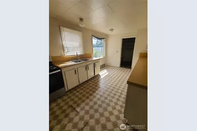 108 NE 157th Street, Shoreline, WA 98155 - Photo 3