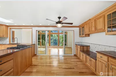 4820 W Tapps Drive E, Lake Tapps, WA 98391 - Photo 7