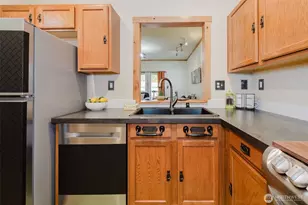 6764 Takota Pl NE, Bremerton, WA 98311 - Photo 11