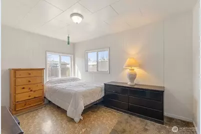 8643 Tacoma Avenue S, Tacoma, WA 98444 - Photo 17