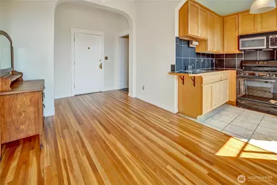 22 John Street #5, Seattle, WA 98109 - Photo 3