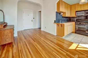 22 John St, Seattle, WA 98109 - Photo 3