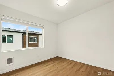 9725 4th Avenue W, Everett, WA 98204 - Photo 17