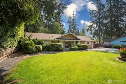 5704 227th Street SW, Mountlake Terrace, WA 98043 - Photo 3