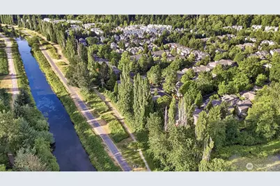 15637 NE 92nd Way #B2101, Redmond, WA 98052 - Photo 37