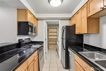 1124 N 92nd Street #104, Seattle, WA 98103 - Photo 3