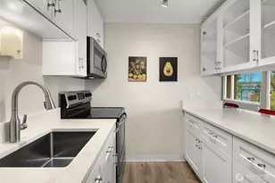 2501 Canterbury Ln E, Seattle, WA 98112 - Photo 13