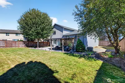 21024 Springhaven Way E, Bonney Lake, WA 98391 - Photo 23