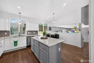 21024 Springhaven Way E, Bonney Lake, WA 98391 - Photo 5