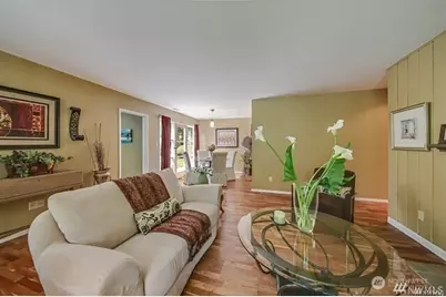 10424 NE 17th Street, Bellevue, WA 98004 - Photo 9