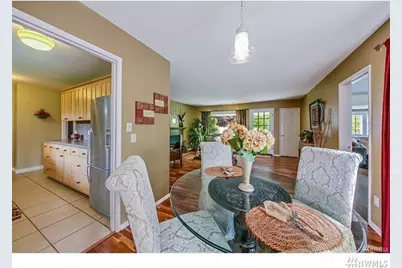 10424 NE 17th Street, Bellevue, WA 98004 - Photo 11