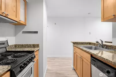 7600 Greenwood Avenue N #209, Seattle, WA 98103 - Photo 15