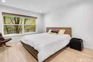 7600 Greenwood Ave N, Seattle, WA 98103 - Photo 5