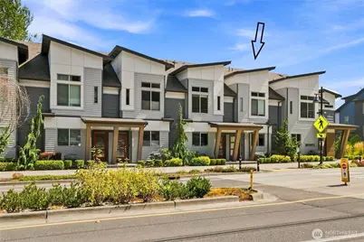 1946 Newport Way NW #16, Issaquah, WA 98027 - Photo 1