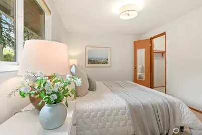 14855 SE 10th Place, Bellevue, WA 98007 - Photo 17