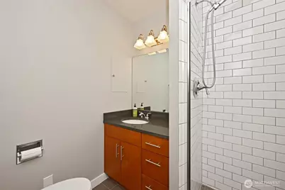 5212 W Mercer Place, Mercer Island, WA 98040 - Photo 25