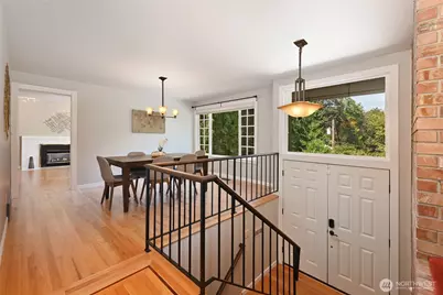 5212 W Mercer Place, Mercer Island, WA 98040 - Photo 5