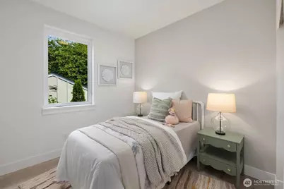 825 NE 105th Street, Seattle, WA 98125 - Photo 23