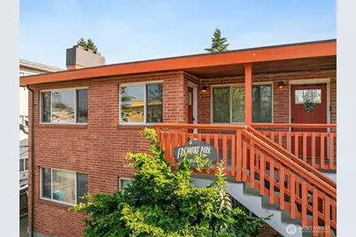 461 N 45th Street #Unit 6, Seattle, WA 98103 - Photo 1