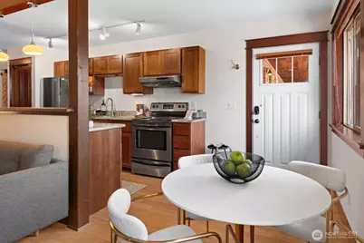 461 N 45th Street #Unit 6, Seattle, WA 98103 - Photo 5