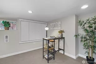 347 NW 74th St, Seattle, WA 98117 - Photo 23