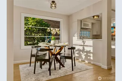 6542 Greenwood Avenue N, Seattle, WA 98103 - Photo 15